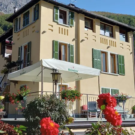 Apartment Via Monte Braulio 19 *