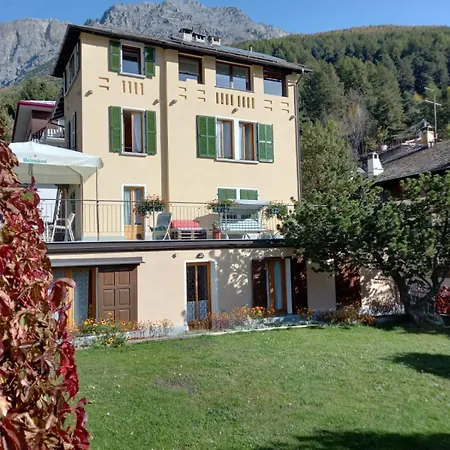 Via Monte Braulio 19 *